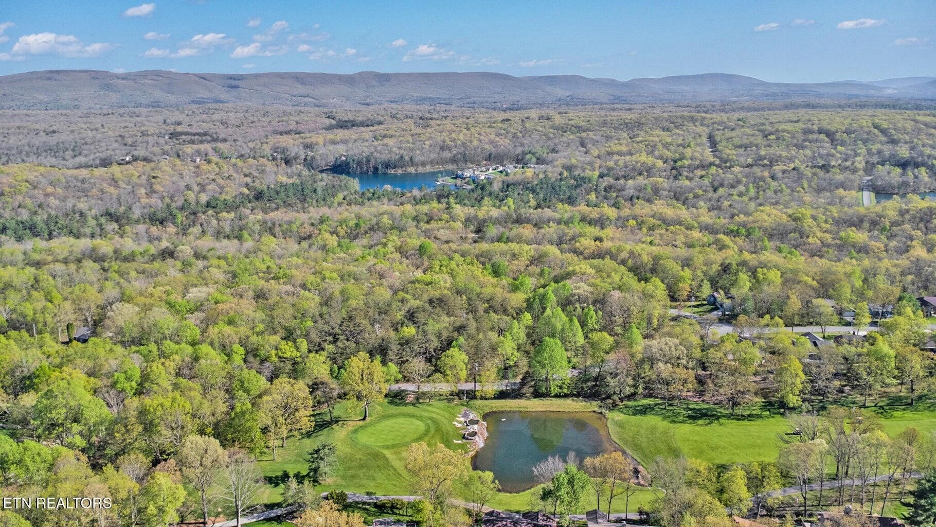 165 Brokenwood Lane Crossville TN 38558