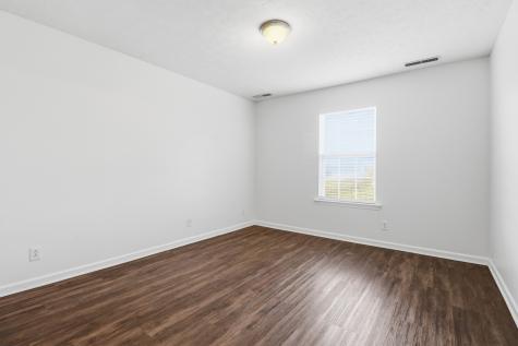 204 Creekwood Drive White House TN 37188