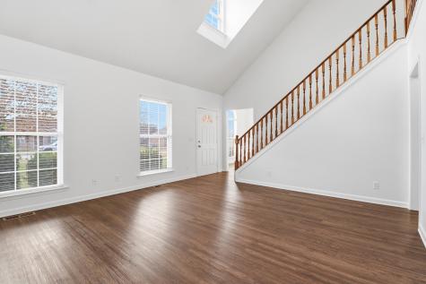 204 Creekwood Drive White House TN 37188