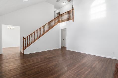 204 Creekwood Drive White House TN 37188