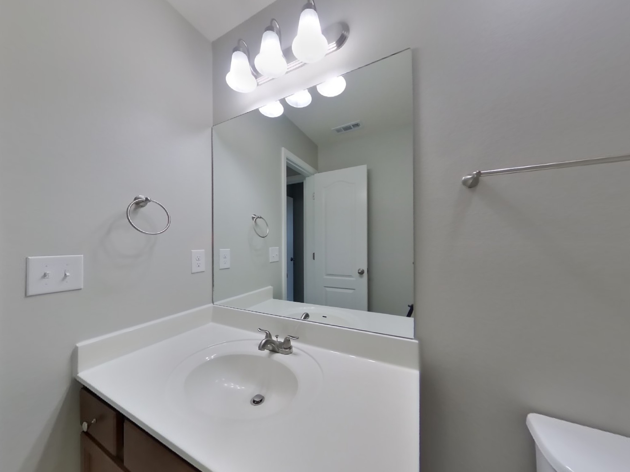 2245 Bee Hive Drive Columbia TN 38401