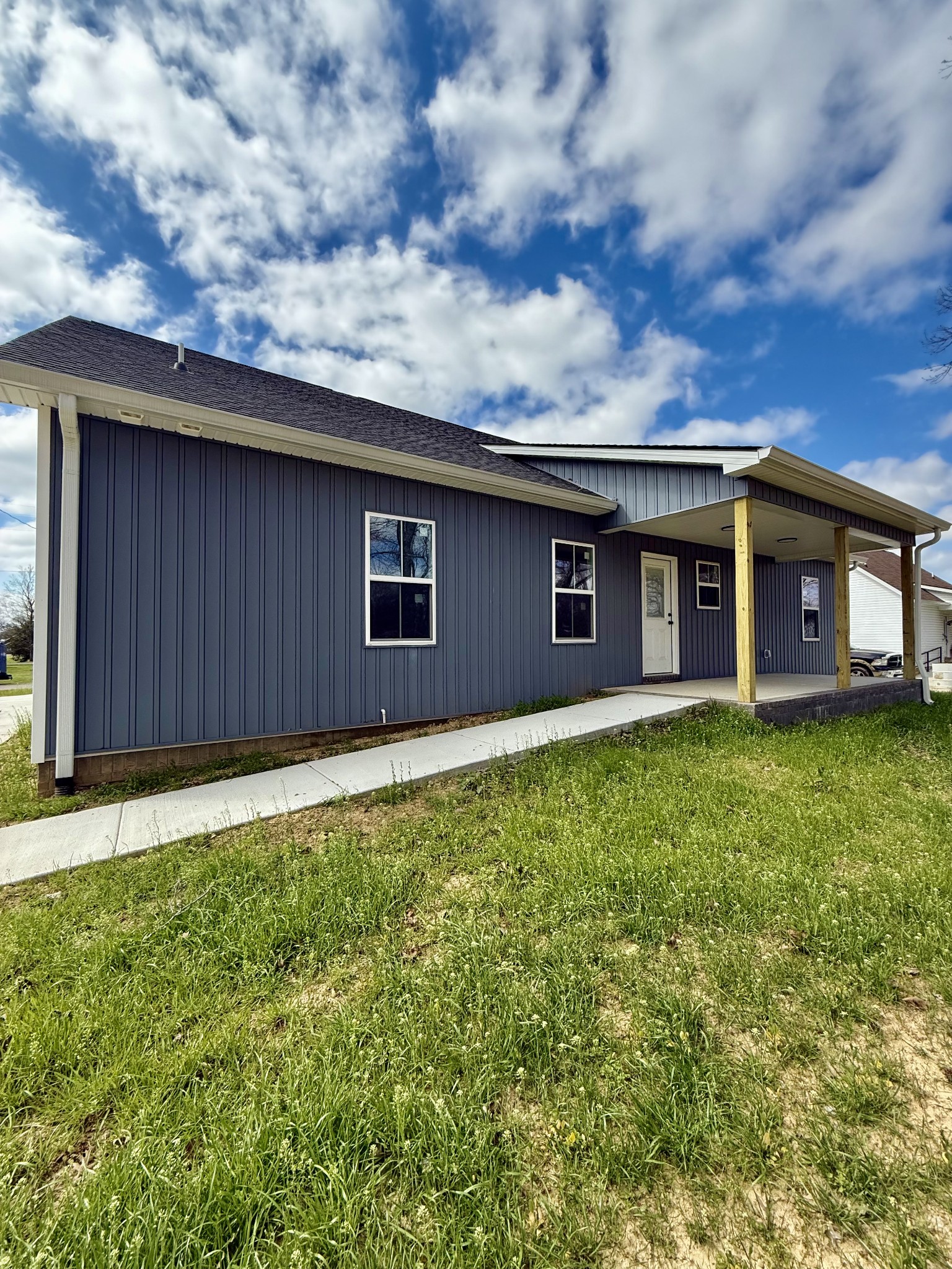 306 Cassie Drive Lafayette TN 37083