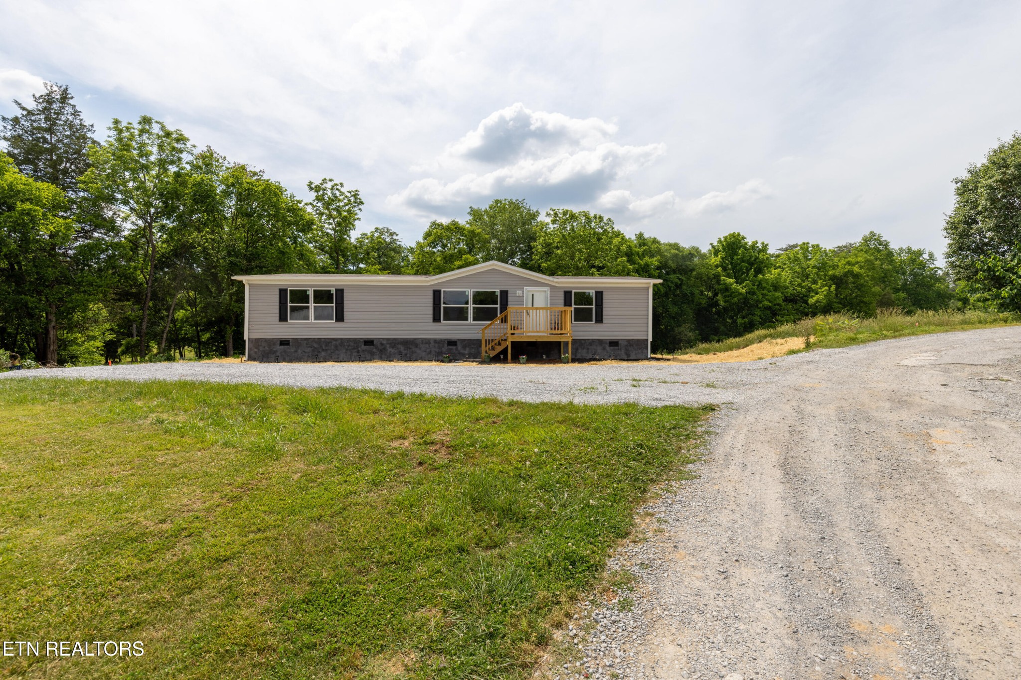 Newport TN, 2489 Elk Way