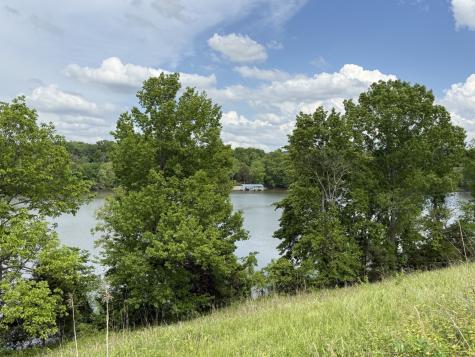 135 Second Creek Lane Hartsville TN 37074