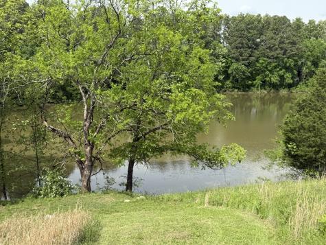 135 Second Creek Lane Hartsville TN 37074