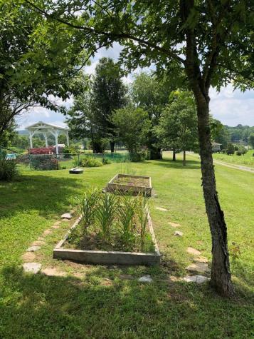135 Second Creek Lane Hartsville TN 37074