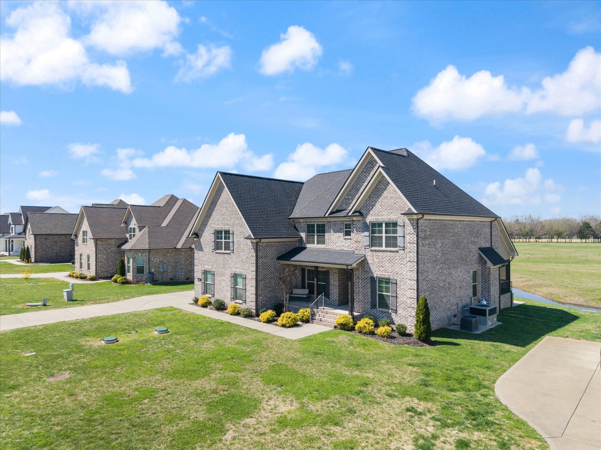 1901 Rhonda Drive Christiana TN 37037