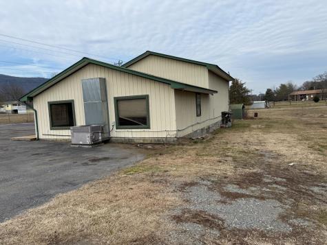 15446 Highway 28 Whitwell TN 37397