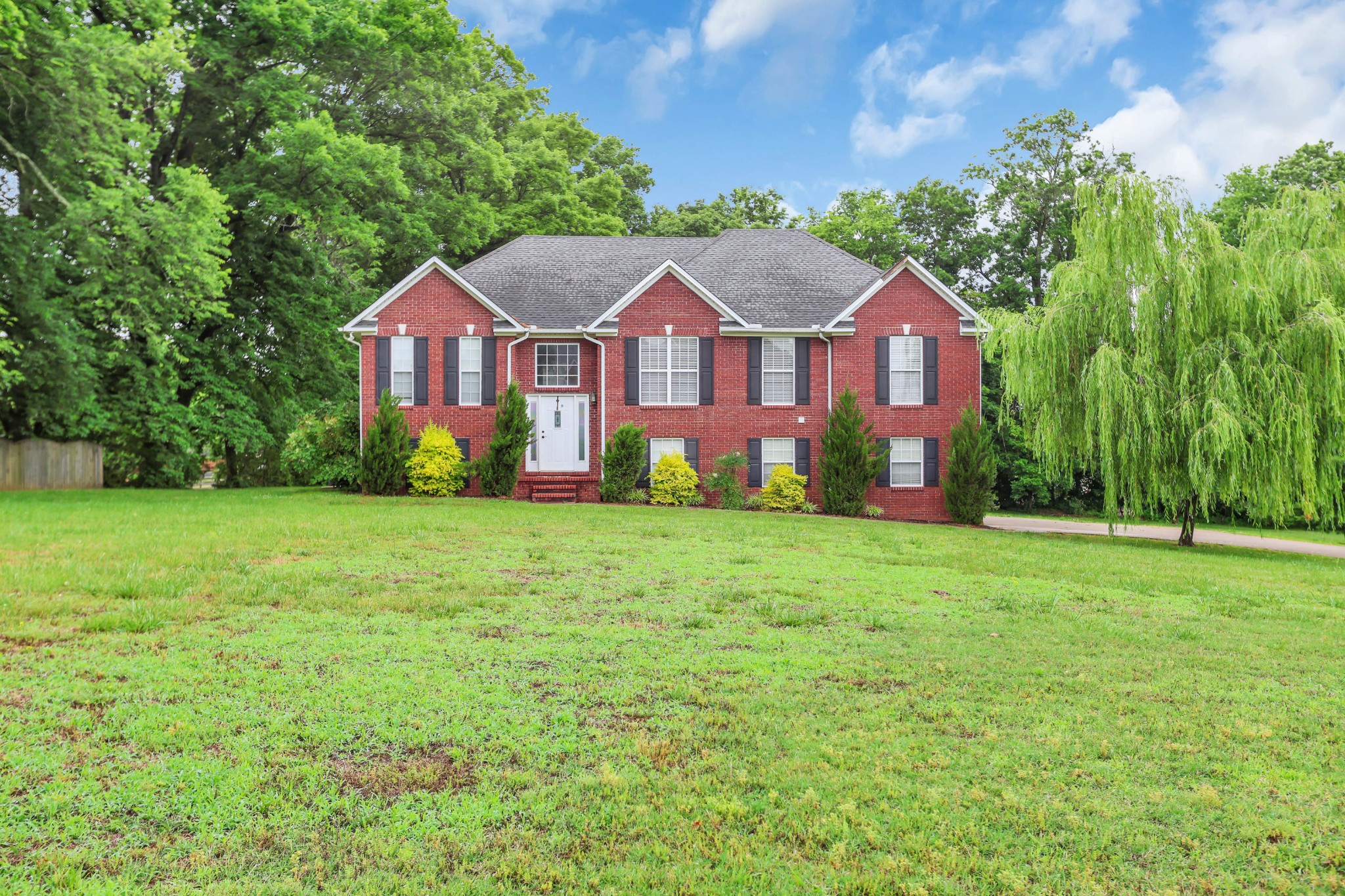 870 Rands Way Columbia TN 38401
