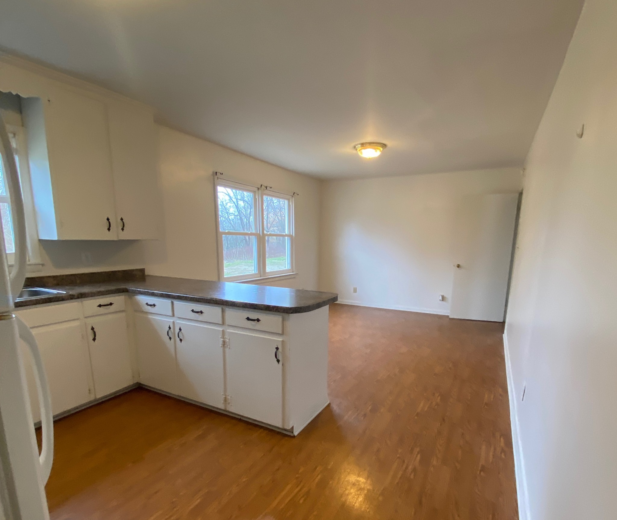 2125 W Gaines St, W Lawrenceburg TN 38464