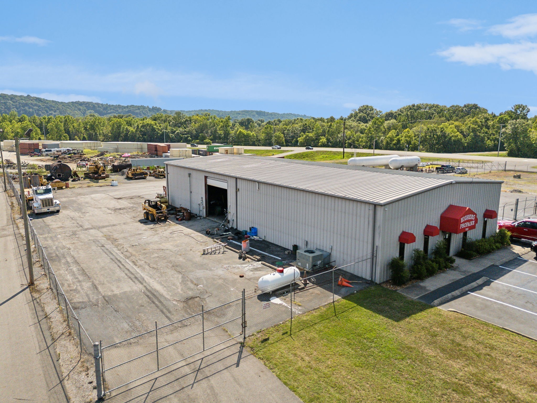 636 N Main Street Ashland City TN 37015