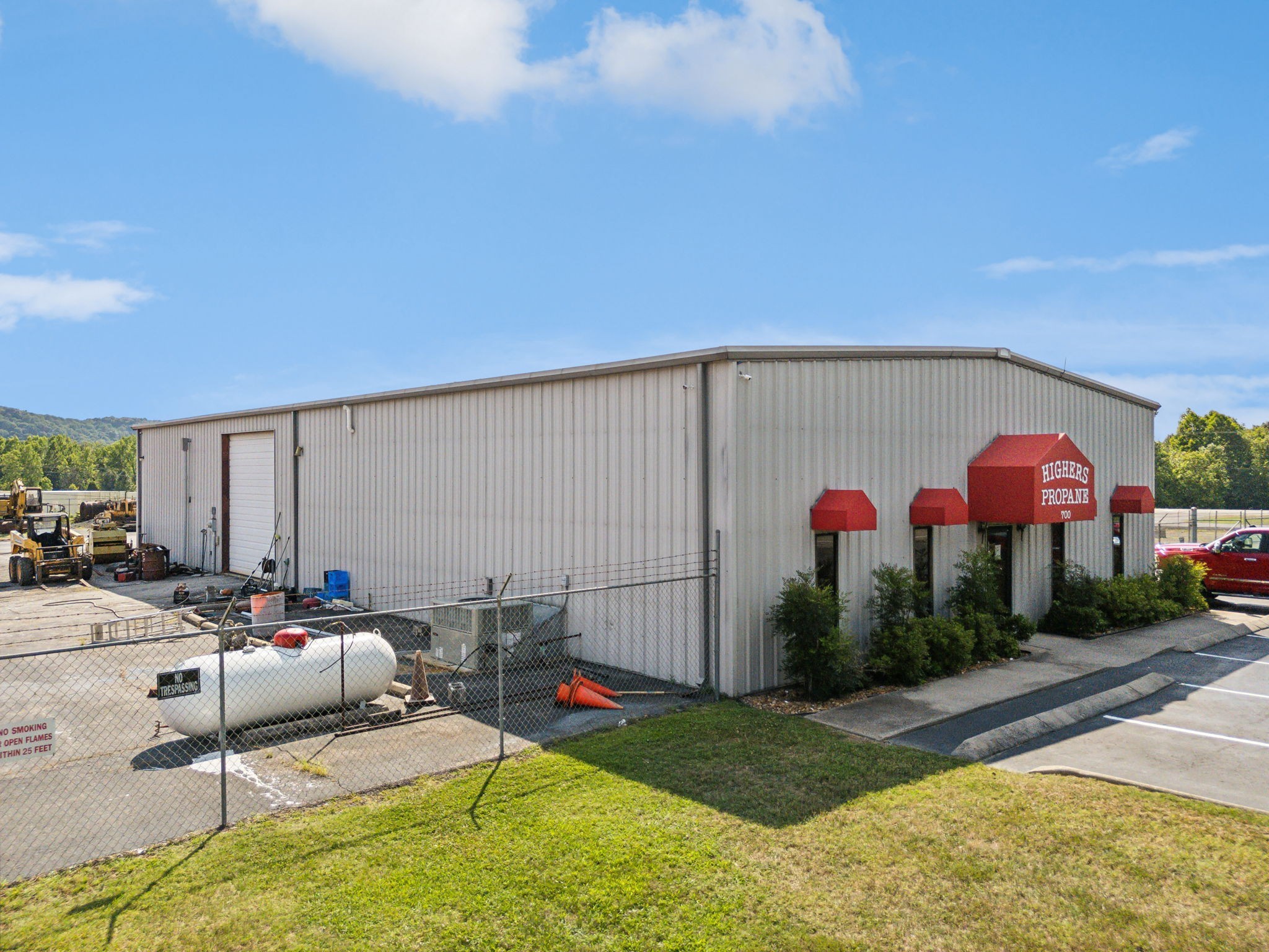 636 N Main Street Ashland City TN 37015