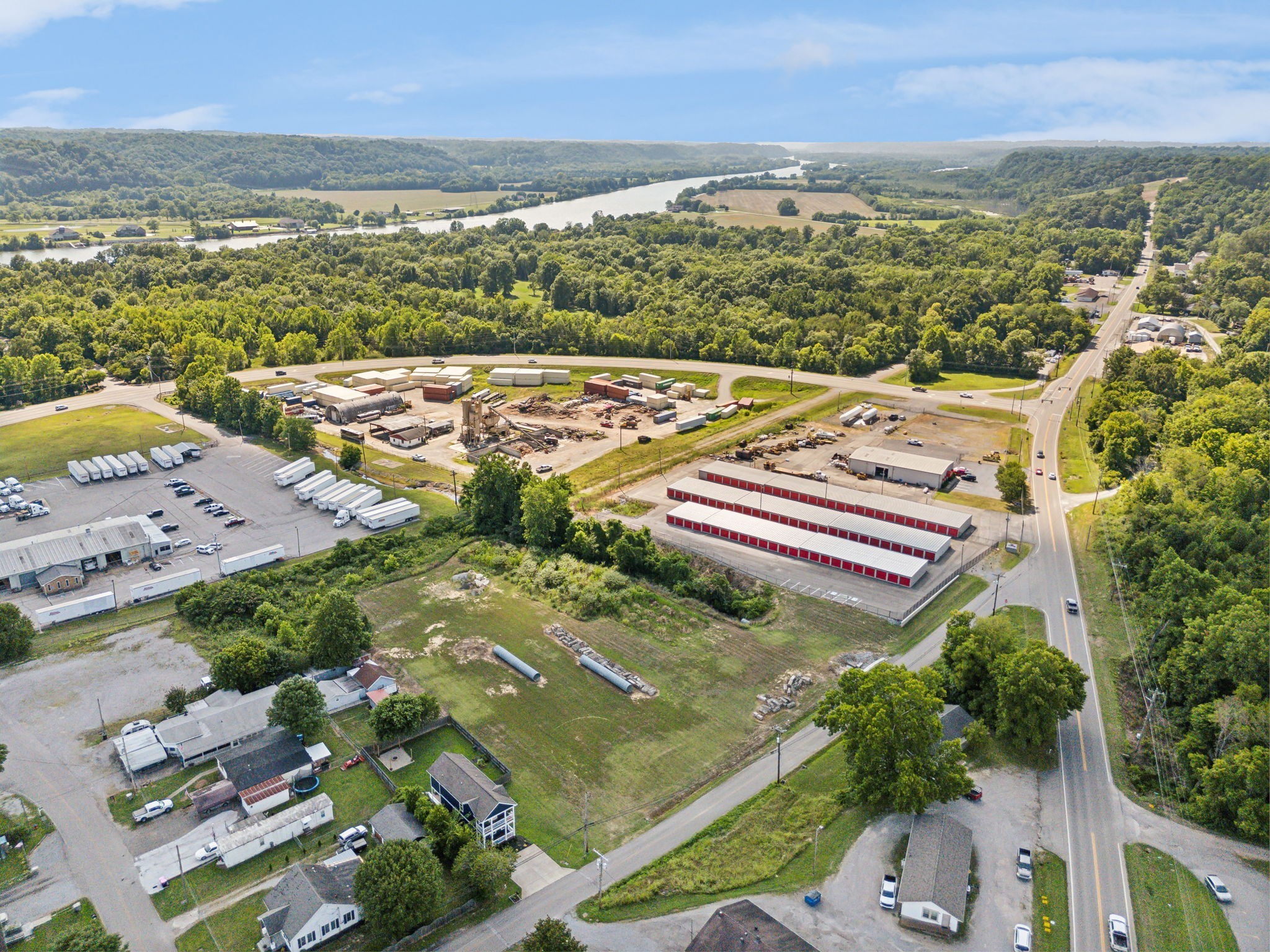 636 N Main Street Ashland City TN 37015