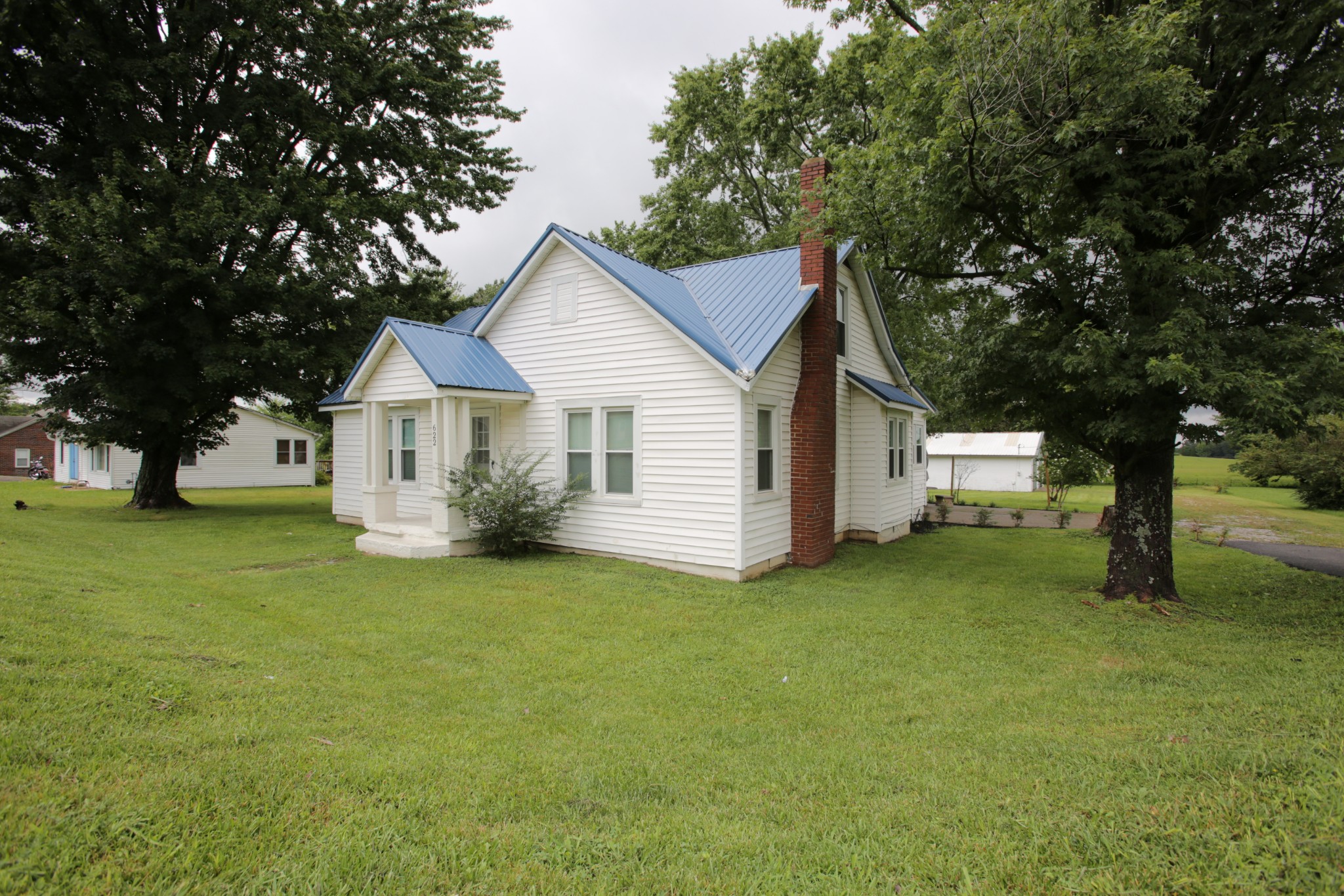 622 Highway 52, E Portland TN 37148