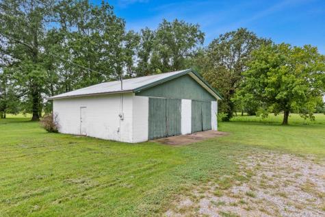622 Highway 52, E Portland TN 37148