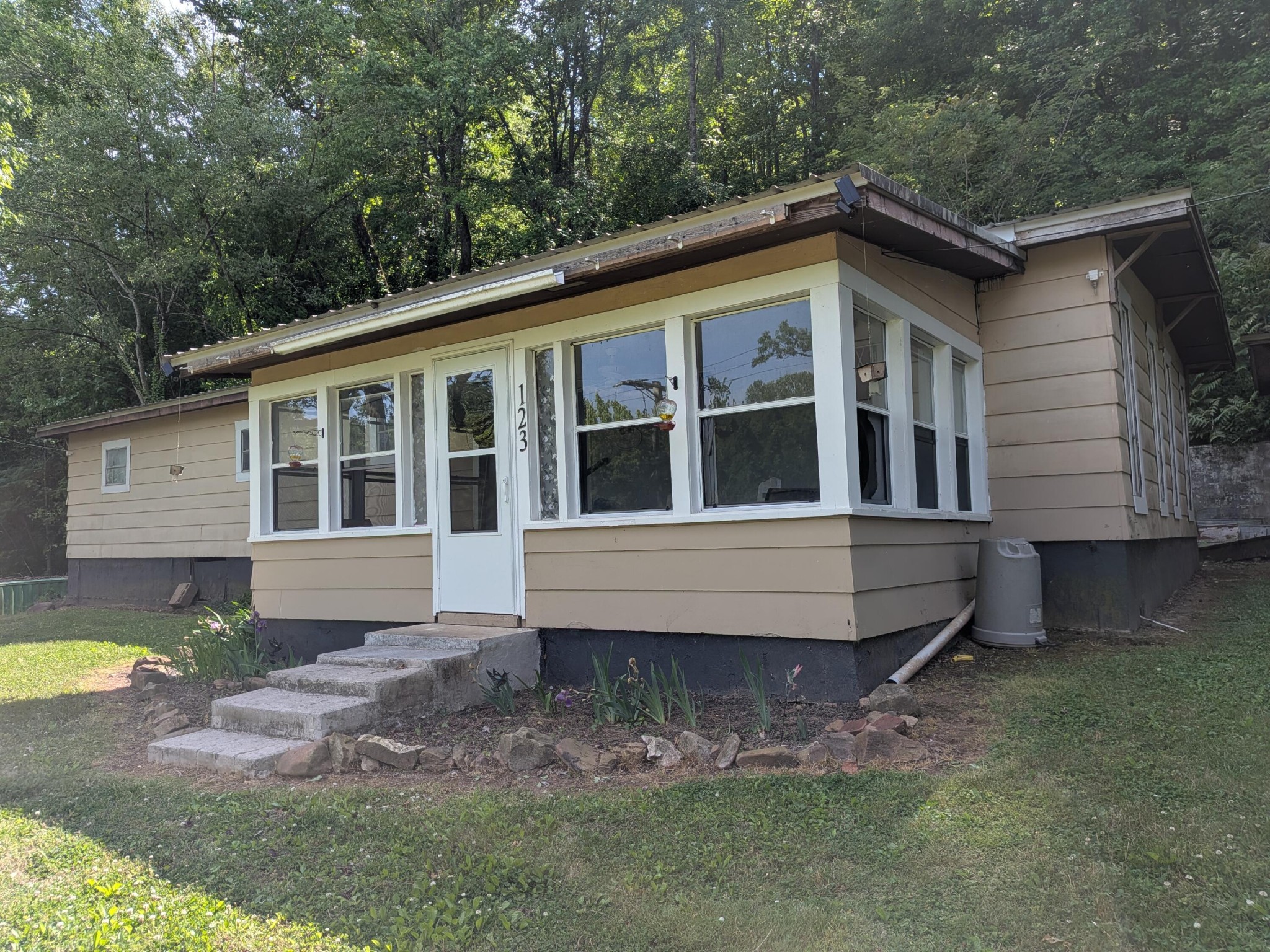 123 Hard Rector Lane Spring City TN 37381