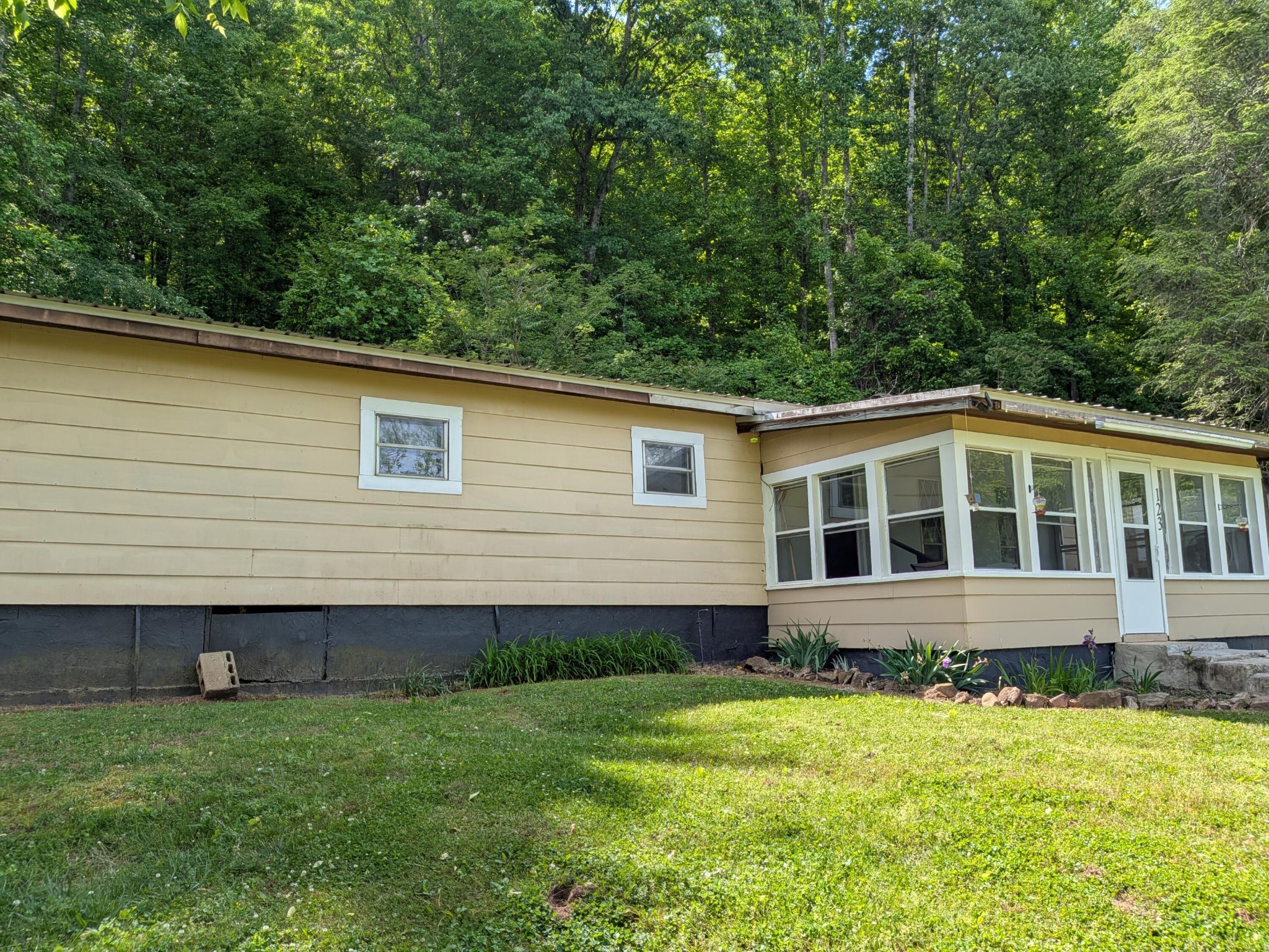 123 Hard Rector Lane Spring City TN 37381