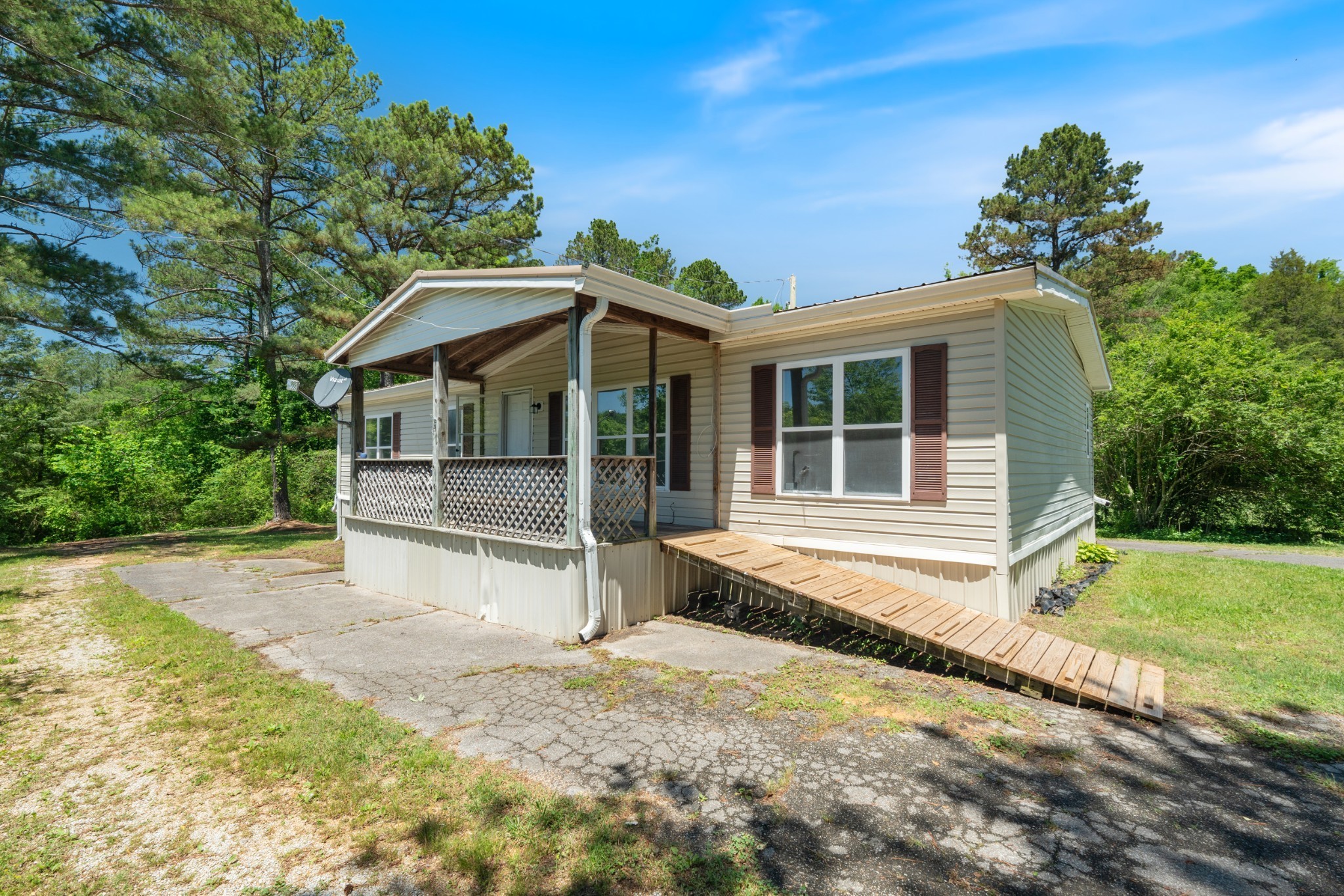 5772 Highway 438, W Linden TN 37096