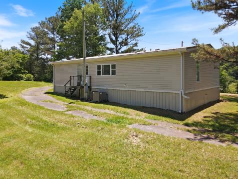 5772 Highway 438, W Linden TN 37096