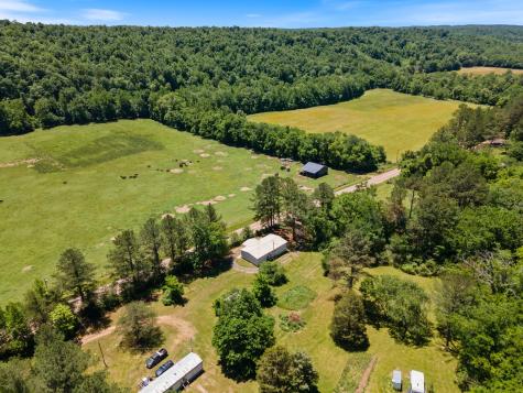 5772 Highway 438, W Linden TN 37096