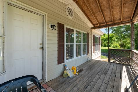 5772 Highway 438, W Linden TN 37096