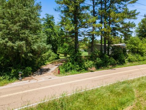 5772 Highway 438, W Linden TN 37096