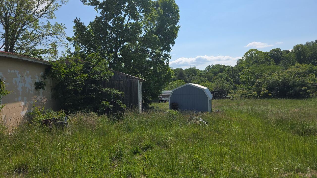 2105 Deer Lodge Highway Deer Lodge TN 37726