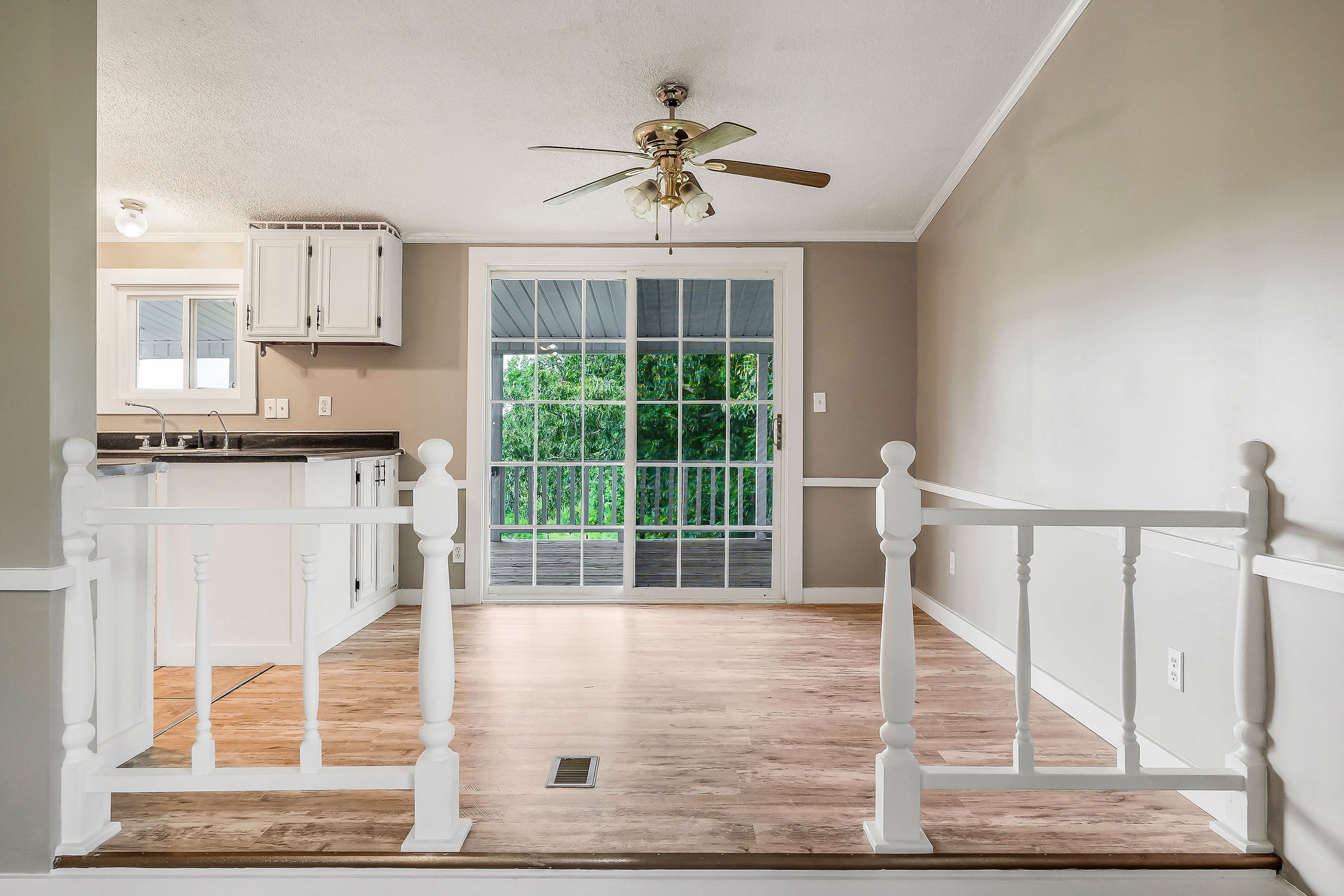 572 Lakeside Road Byrdstown TN 38549