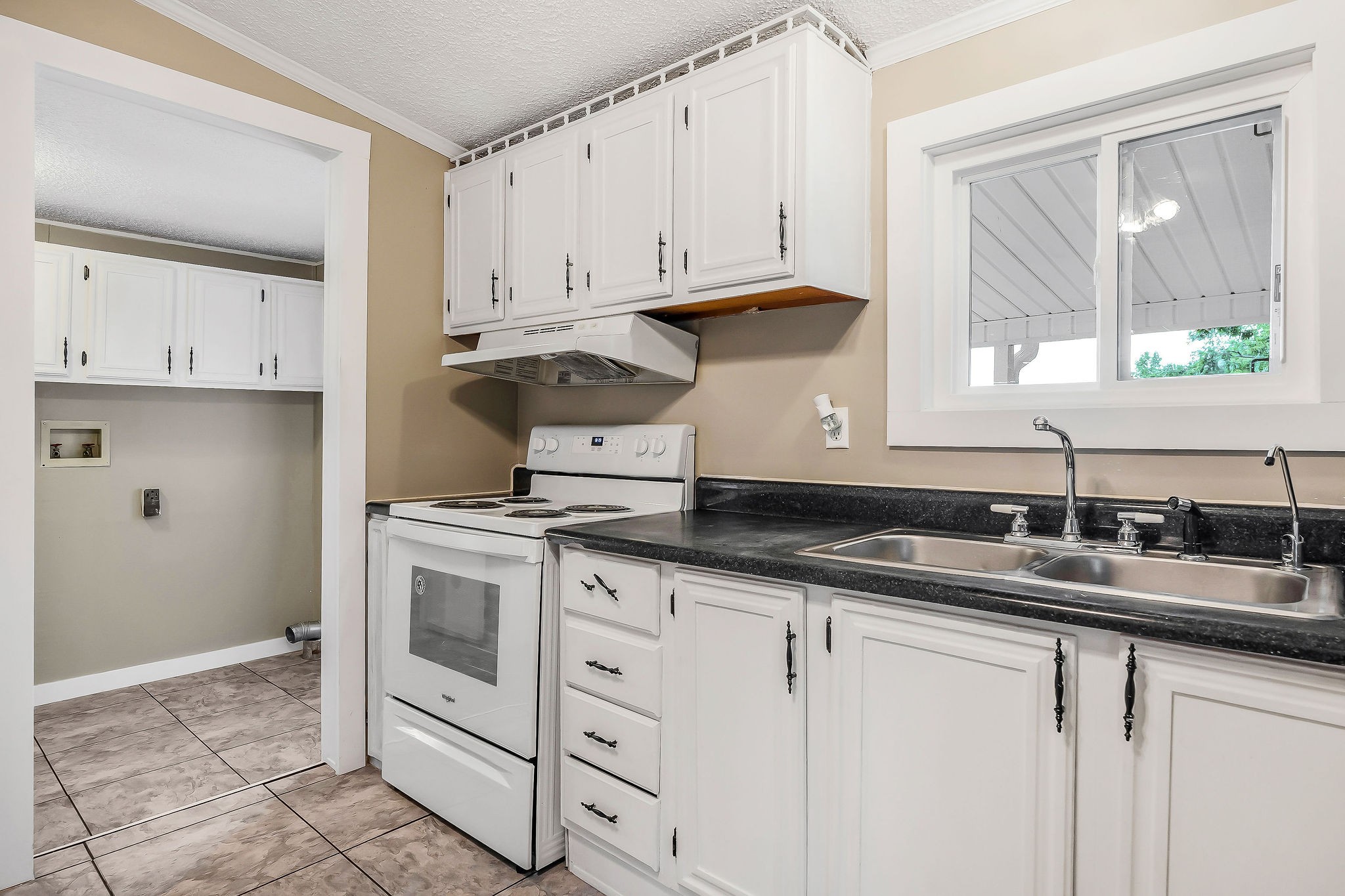 572 Lakeside Road Byrdstown TN 38549