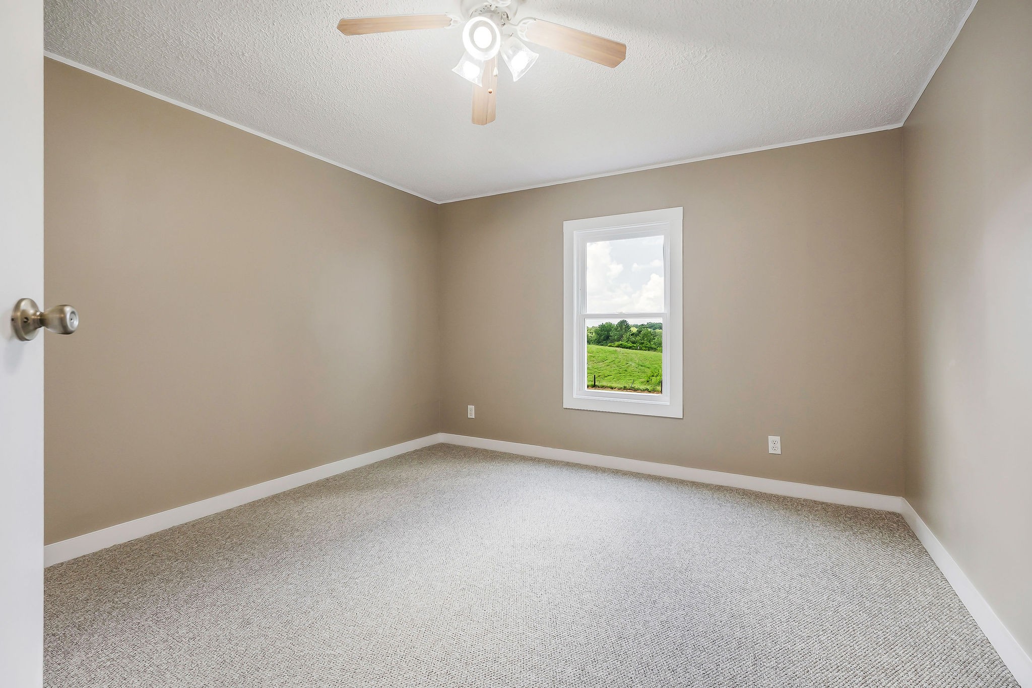 572 Lakeside Road Byrdstown TN 38549