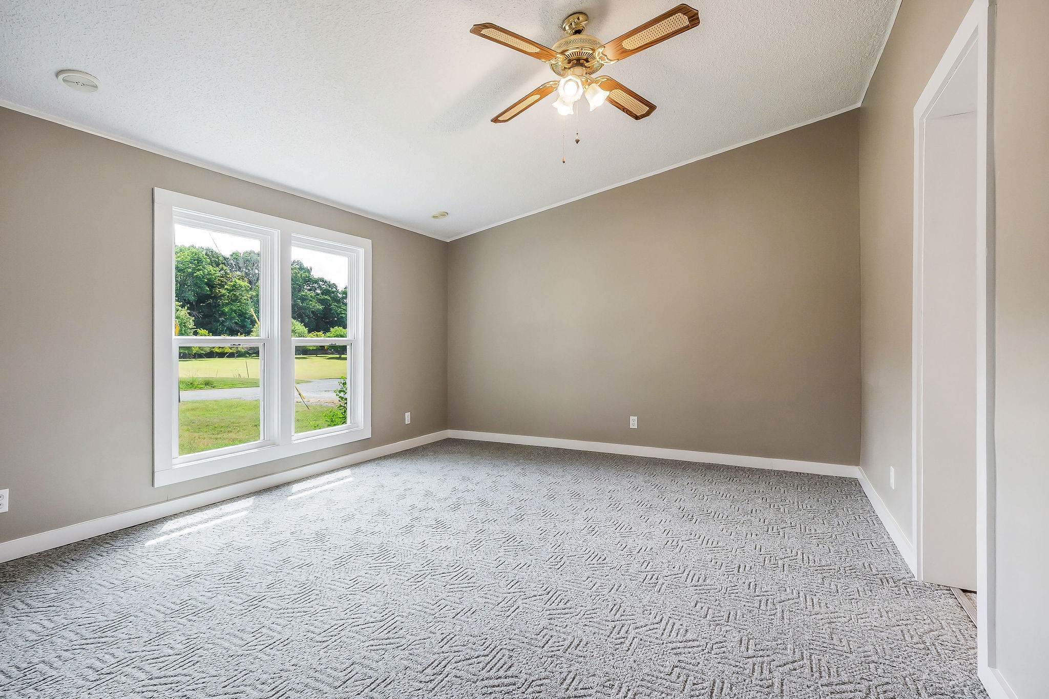 572 Lakeside Road Byrdstown TN 38549