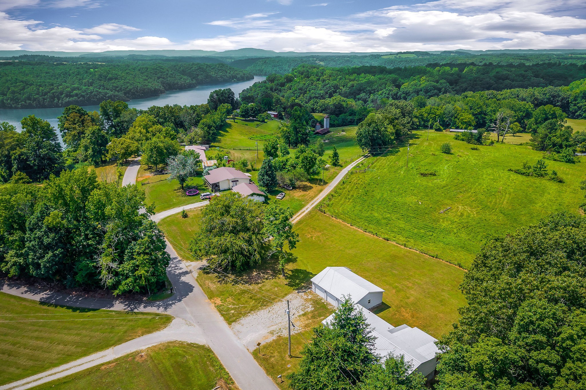 572 Lakeside Road Byrdstown TN 38549