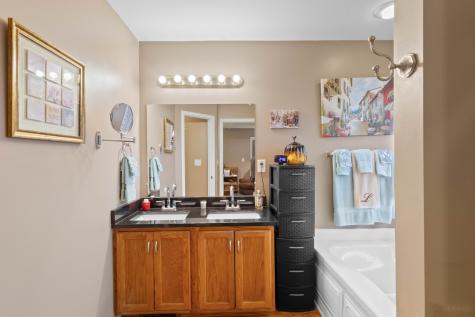 2577 Emerald Court Clarksville TN 37042