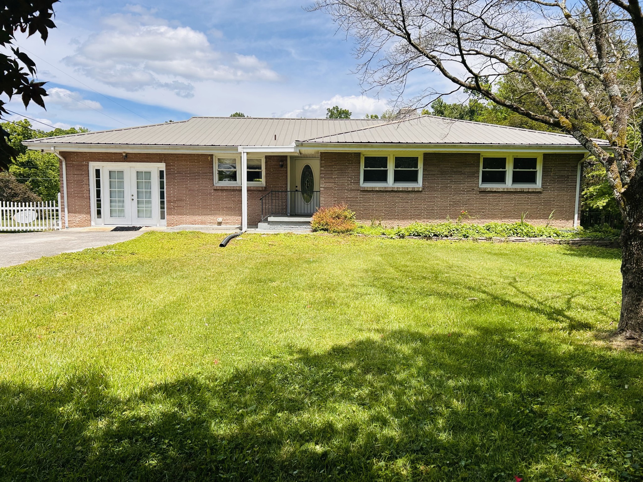 1301 Sycamore Drive Manchester TN 37355