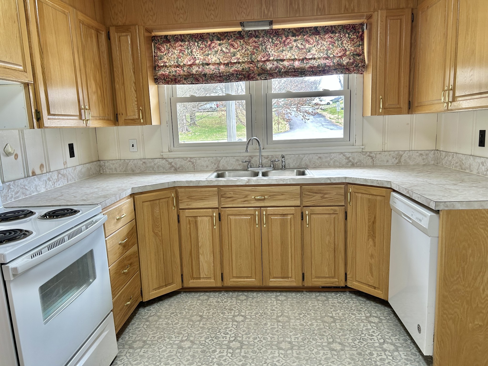 1301 Sycamore Drive Manchester TN 37355