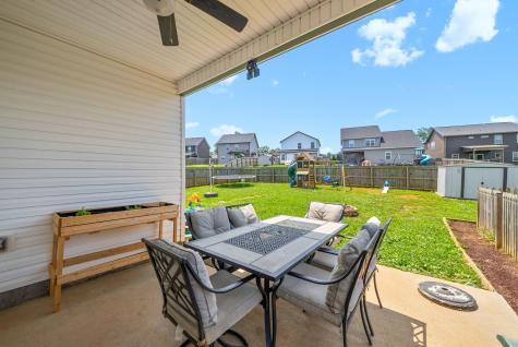 1098 Eagles View Drive Clarksville TN 37040