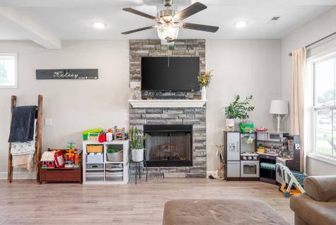 1098 Eagles View Drive Clarksville TN 37040