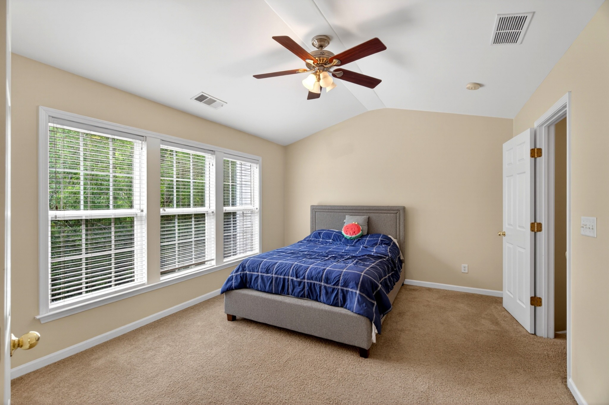 7252 Highway 70, S Nashville TN 37221