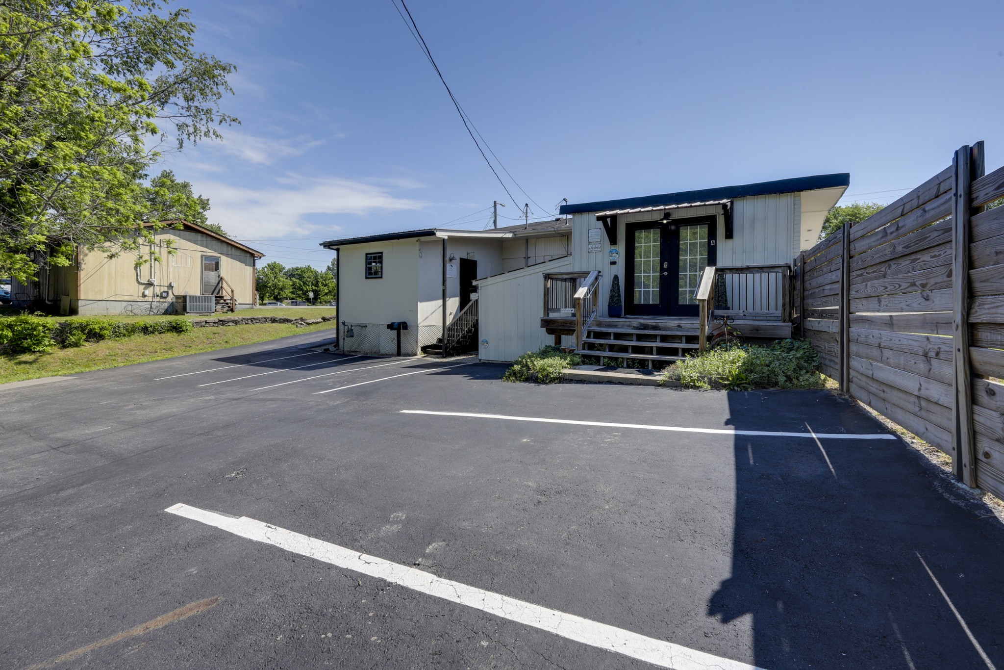 2616 Hwy 41, S Greenbrier TN 37073