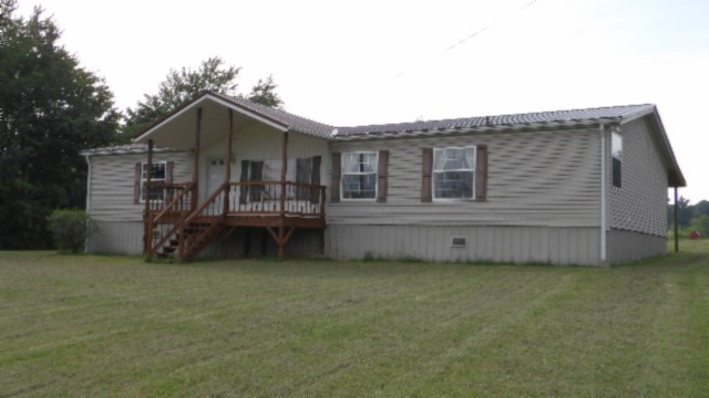 11500 Clay County Highway Moss TN 38575