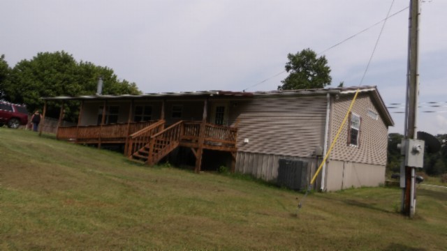 11500 Clay County Highway Moss TN 38575