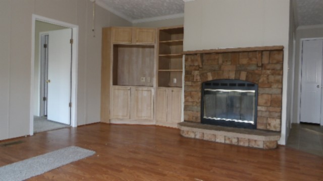 11500 Clay County Highway Moss TN 38575