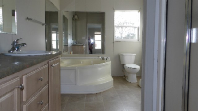 11500 Clay County Highway Moss TN 38575