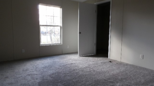 11500 Clay County Highway Moss TN 38575