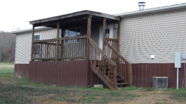 11500 Clay County Highway Moss TN 38575
