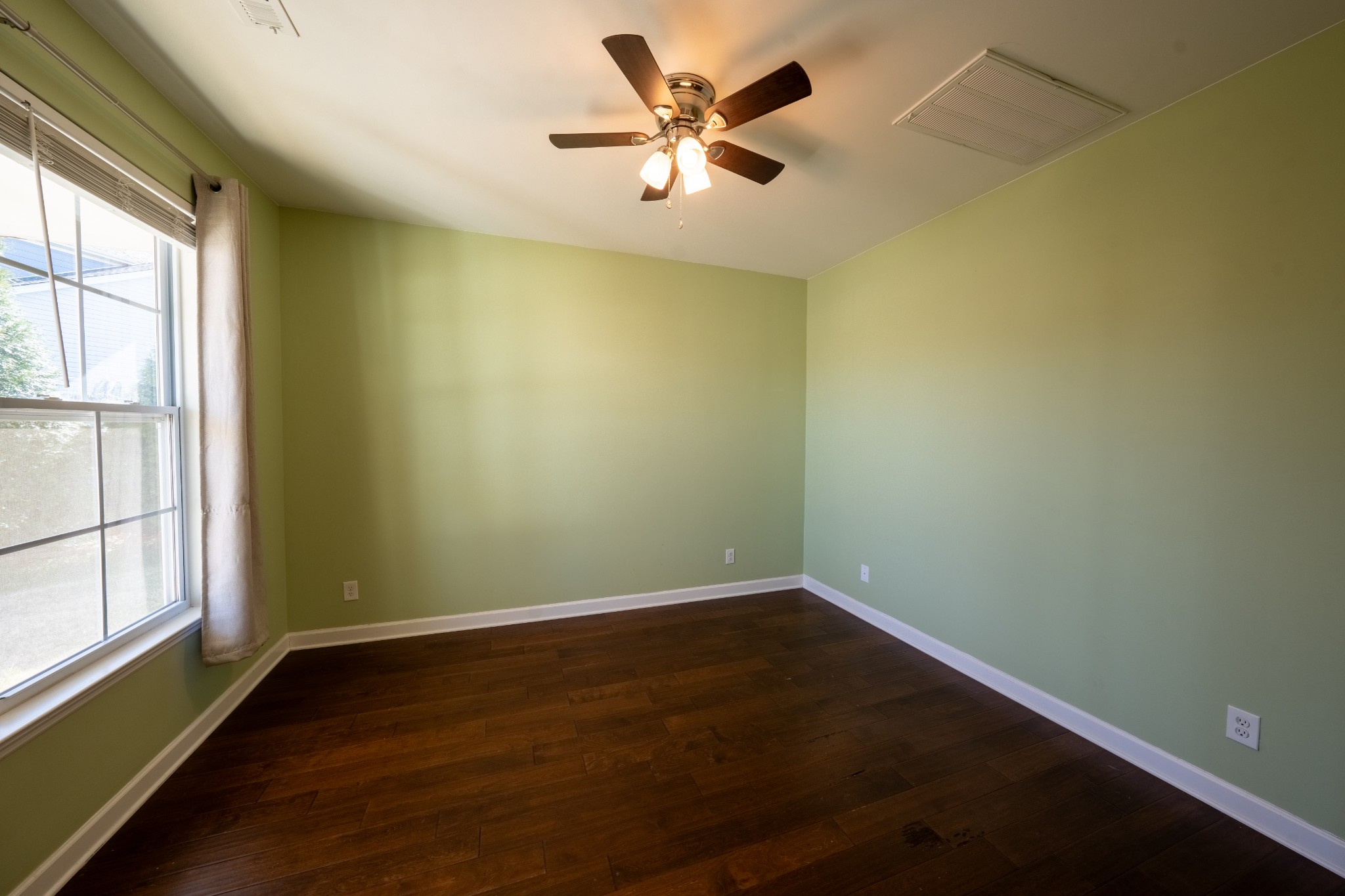 1808 Luke Court Columbia TN 38401