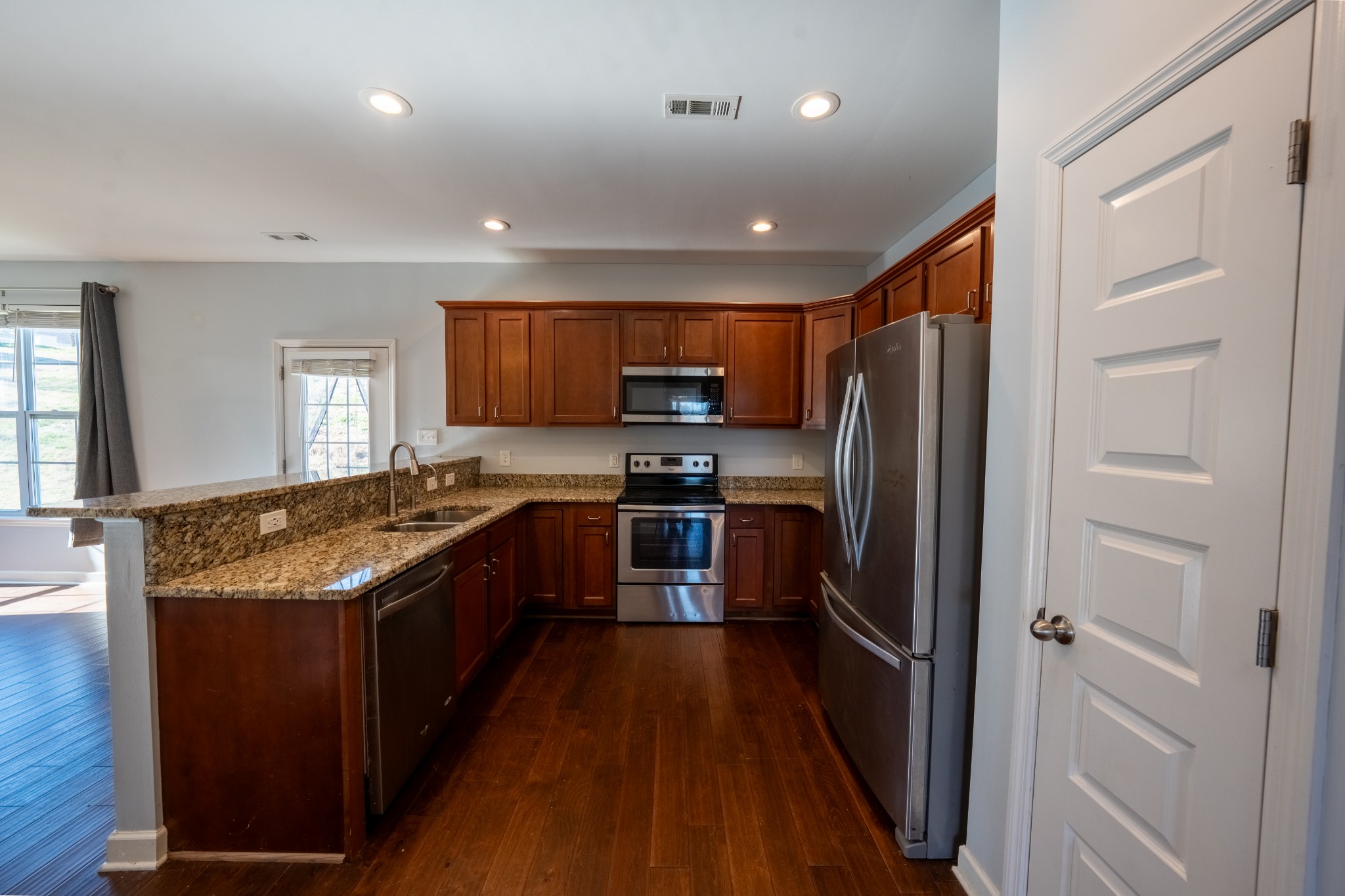 1808 Luke Court Columbia TN 38401