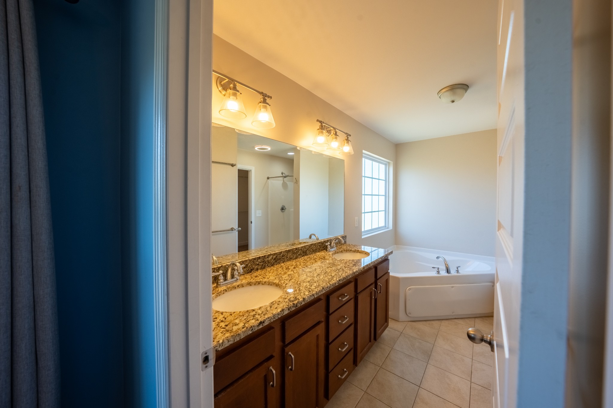 1808 Luke Court Columbia TN 38401