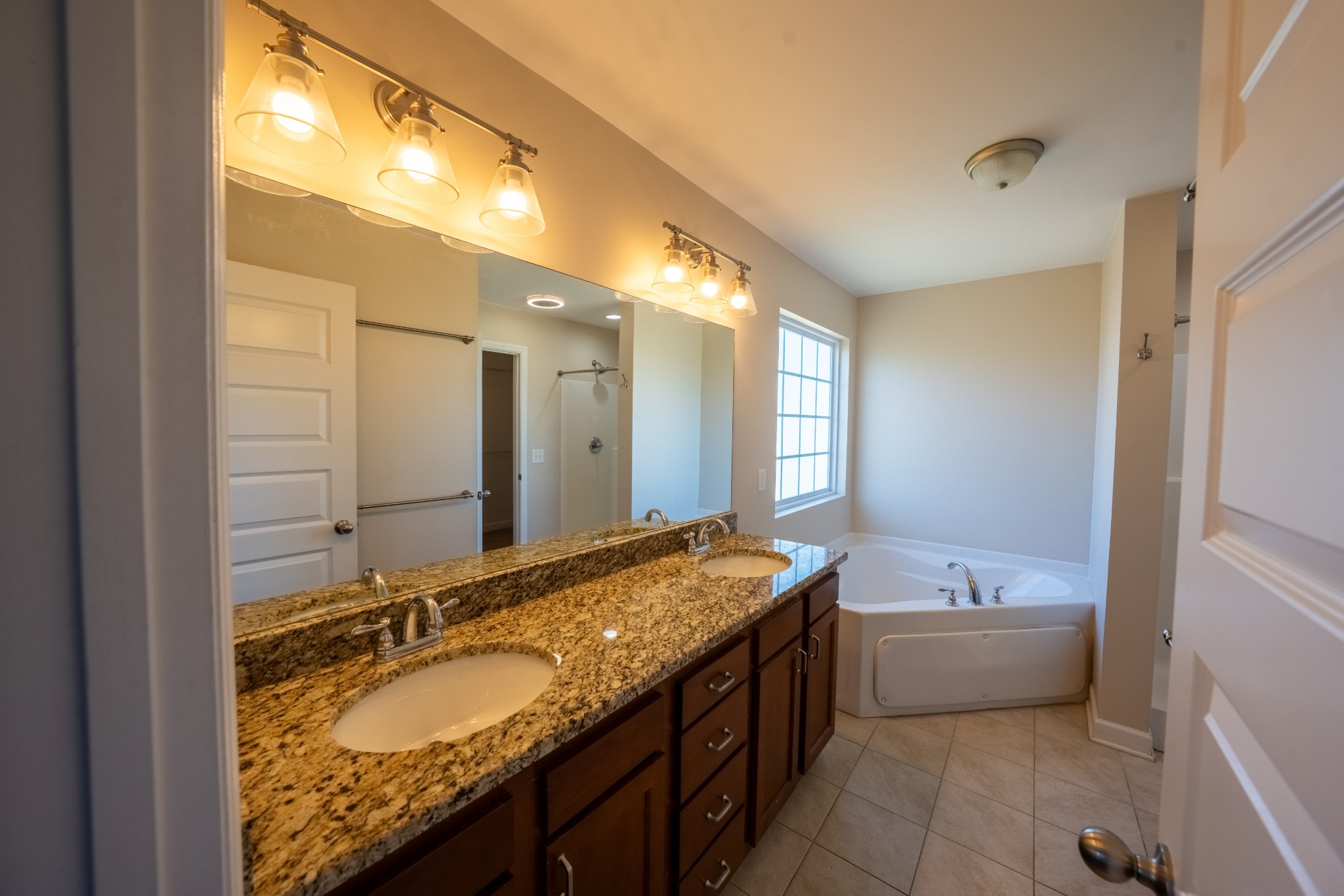 1808 Luke Court Columbia TN 38401