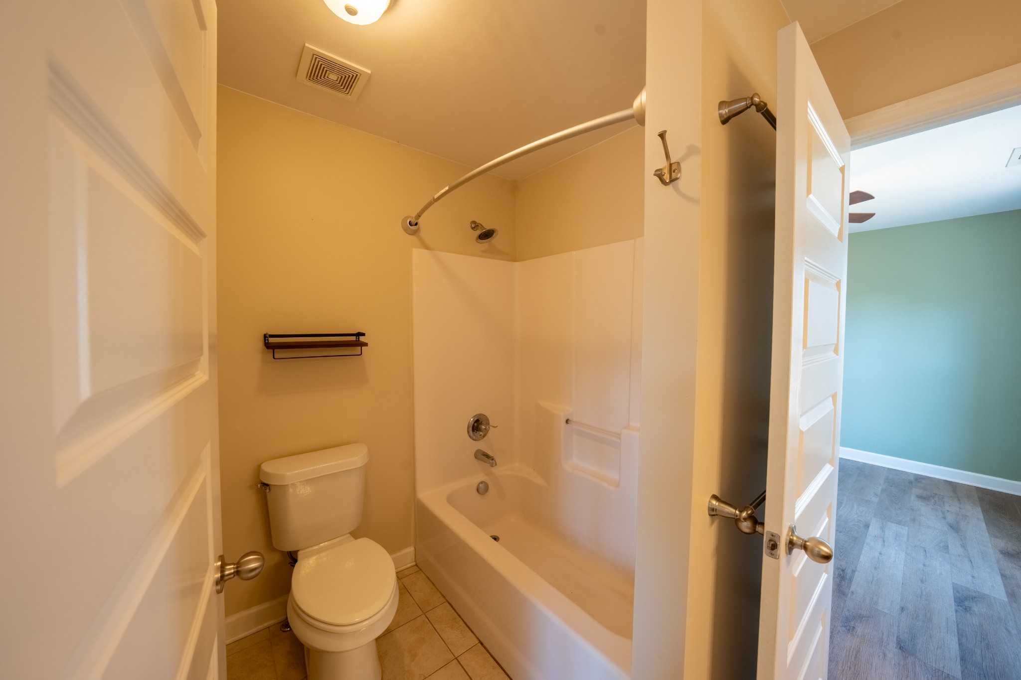 1808 Luke Court Columbia TN 38401